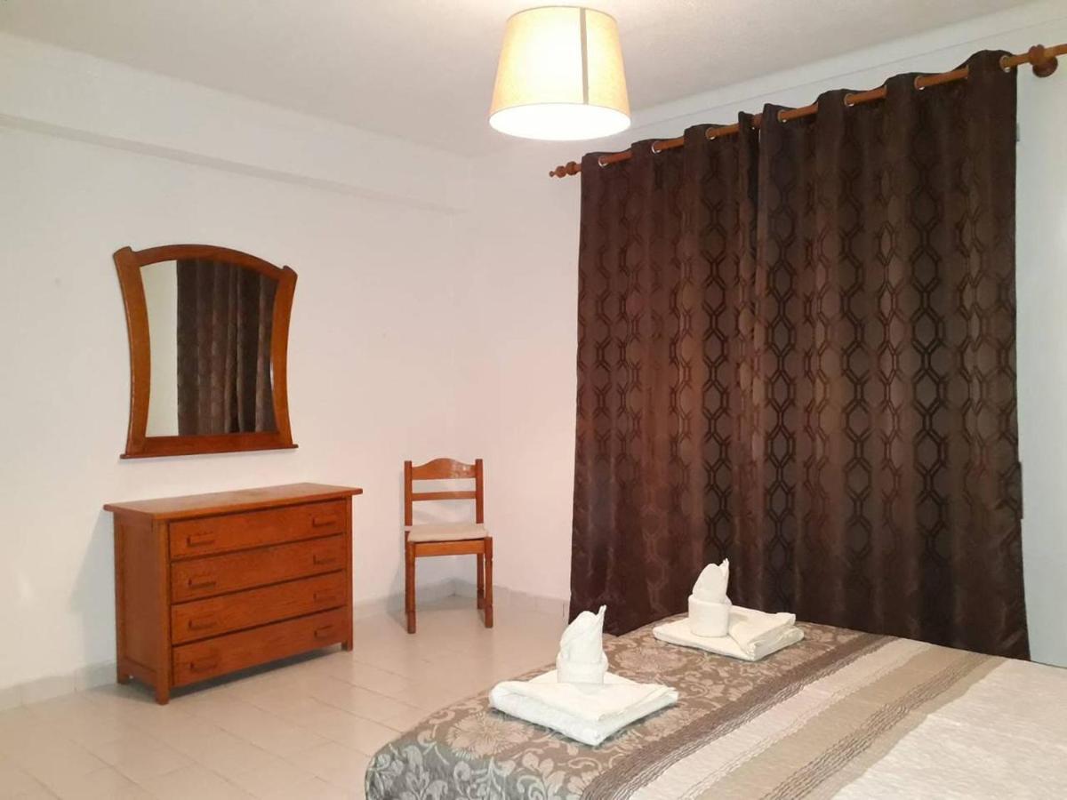 Apartamento T1 Com Piscina, Em Montechoro, Albufeira, Algarve Albufeira
